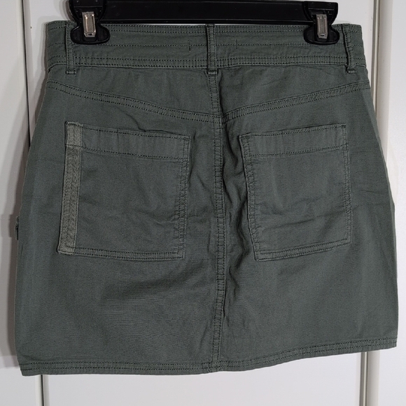 SO Olive Green Mini Skirt - Picture 3 of 7